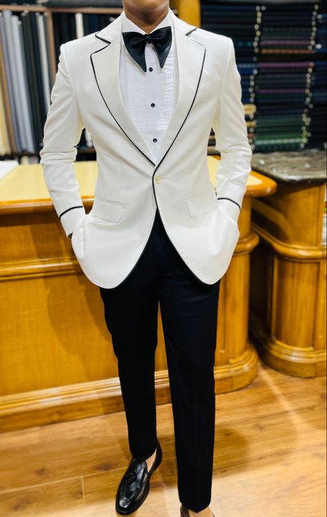 Barong Suit, White Tuxedo Men, Men's Tuxedo Styles, Best Wedding Suits For Men, Tuxedo Styles, Mens Casual Wedding Attire, Mens Tuxedo, Best Wedding Suits, Casual Wedding Attire