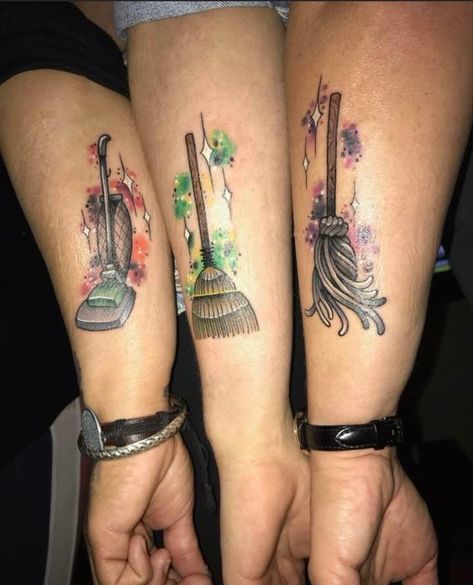 Hocus Pocus Tattoo, Lovers Tattoo, Bestie Tattoos, Sisters Tattoo, Bestie Tattoo, Sibling Tattoos, Tattoos For Lovers, Harry Potter Tattoos, Bff Tattoos