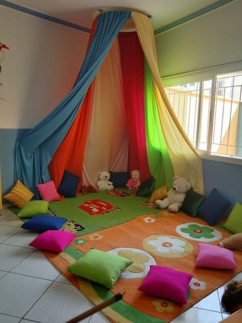 Daycare Room Design, Daycare Room Ideas, Reading Corner Classroom, Kindergarten Interior, Daycare Decor, Daycare Design, Preschool Rooms, Daycare Room, Kindergarten Classroom Decor