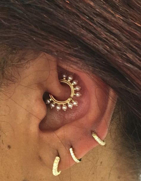 Daith piercing  - Pearl Coronet from Venus by Maria Tash Maria Tash Conch Piercing, Maria Tash Daith, Star Daith Piercing, Daith Jewelry Opal, Maria Tash, Daith Piercing, Piercing Ideas, Beautiful Body, Body Piercing Jewelry