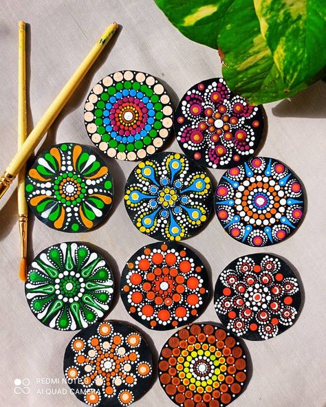 Small Dot Mandala, Tepee Party, Mini Dot Mandala, Mandala Coasters, 3d Pencil Drawings, Paint Keys, Mini Mandala, Mandala Jewelry, Easy Mandala Drawing