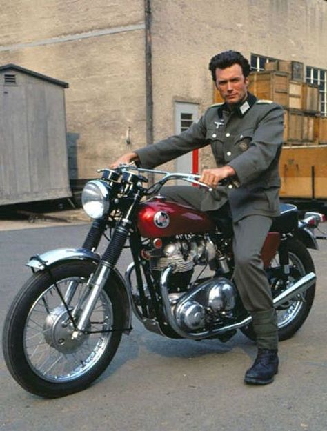 Norton Motorcycle, Where Eagles Dare, Motos Vintage, Мотоциклы Cafe Racers, Michael Hutchence, British Motorcycles, Honda Cb750, Queen Latifah, Old Bikes