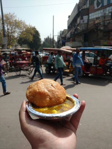 Chandini Chowk , Old Delhi , India . Chandini Chowk, Old Delhi, Delhi India, Incredible India, Travel Inspo, The Incredibles, India, Ethnic Recipes, Travel