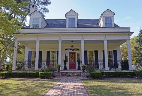 Wow! Jealous of the Kirkpatricks? Couple brings New Orleans style to Baton Rouge home | | theadvocate.com New Orleans Home Exterior, Dream Home Cottage, New Orleans Style Homes, Building A New House, Classical Home, Wide Plank Hardwood Floors, Southern Mansions, New Orleans Style, New Orleans Homes