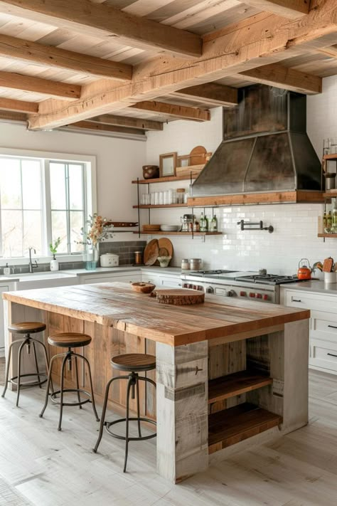 Rustic Farmhouse Kitchen Ideas, Farmhouse Kitchen Inspiration, Gorgeous Farmhouse, Rustic Country Kitchens, Rustic Kitchen Island, Kitchen Island Decor, Rustic Modern Kitchen, Farmhouse Kitchen Ideas, Interior Design Rustic