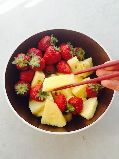 Summer Breakfast, Food Goals, Fruit And Veg, Pretty Food, Food Cravings, Food Inspiration, Health Food, Love Food, Healthy Breakfast