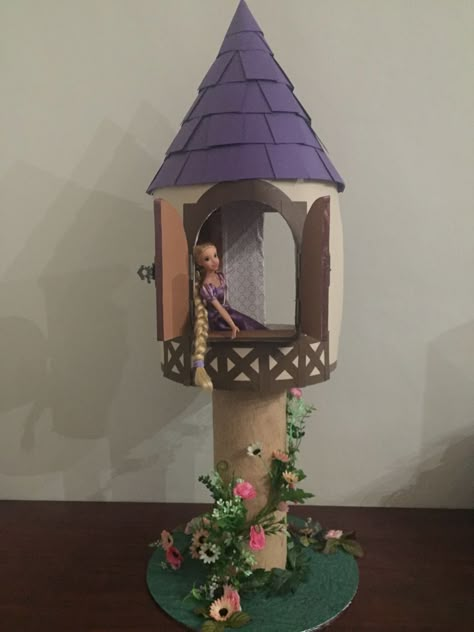 Cardboard Rapunzel Tower, Rapunzel Cardboard Tower, Diy Rapunzel Tower, Cardboard Window, Rapunzel Theme, Mirror Tape, Bolo Rapunzel, Rapunzel Cake, Rapunzel Tower