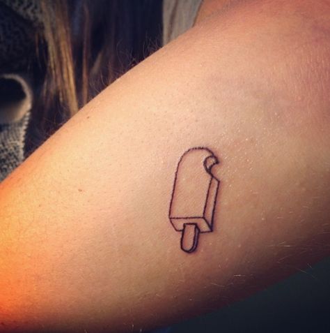 Ice Pop Ice Cream Tattoo, Food Tattoos, Minimal Tattoo Design, Circle Tattoos, Star Tattoo Designs, Cute Tiny Tattoos, Subtle Tattoos, Traditional Tattoos, Time Tattoos