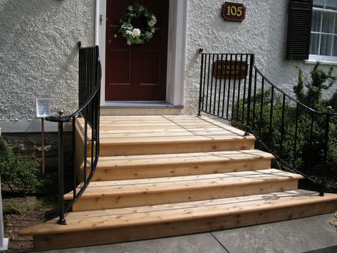 We could do something like this, but with less steps. I like the railing too. Front Porch Stairs, Wide Front Doors, Porch Stairs, Front Porch Steps, Front Door Steps, Patio Steps, Deck Steps, Front Porch Design, Back Steps