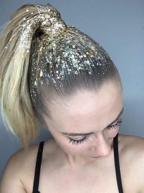 Glitter Hair Ponytail, Glitter Hairstyles, Glitter Room, Hairstyles For Gowns, Glitter Bar, Festival Makeup Glitter, Gymnastics Hair, Festival Glitter, Glitter Party