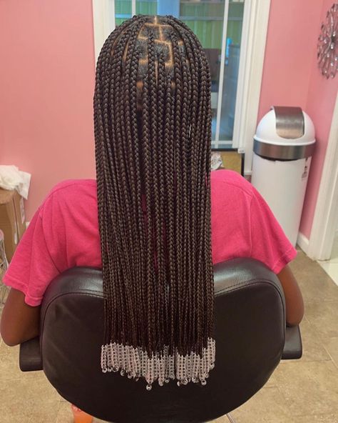 Peek A Boo Box Braids With Beads, School Picture Day, Black Kids Braids Hairstyles, Hairstyle Ideas Easy, Short Box Braids Hairstyles, School Picture, Big Box Braids Hairstyles, Goddess Braids Hairstyles, Hair Twist