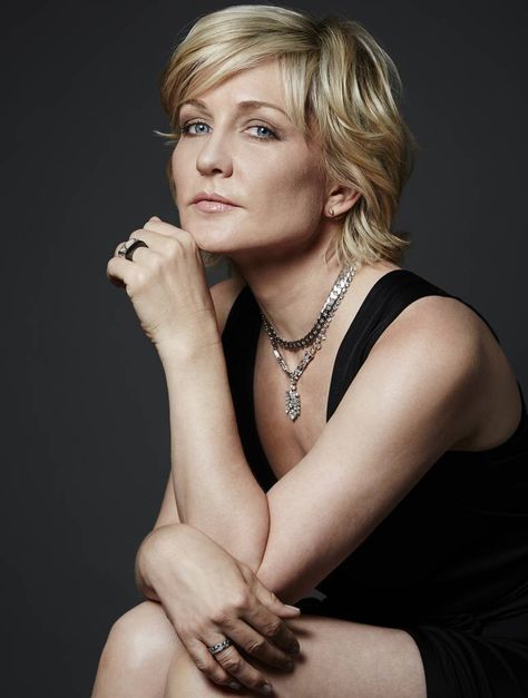 Amy Carlson Amy Carlson Hairstyles, Amy Carlson, Pixie Bob Hairstyles, Medium Long Hair, Bob Hair, Haircut And Color, Blue Bloods, Kiss Makeup, Hair Pictures