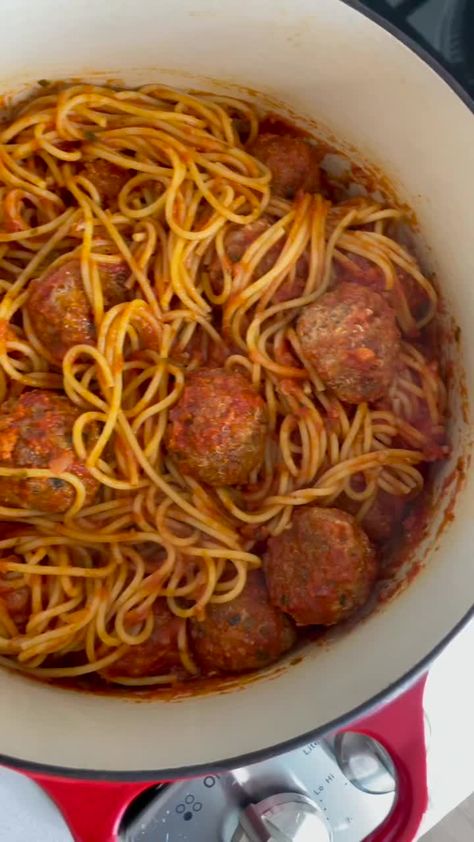 Italian Pasta Aesthetic, Aesthetic Dishes, Best Italian Meatball Recipe, Jake Cohen, Aesthetic Pasta, Dinner Party Aesthetic, Meal For One, Pasta Aesthetic, Elegant Dinner Party