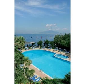 Set on a clifftop, the luxury 4-star Grand Hotel Royal is located in central Sorrento. Italy Sorrento, Sorrento Hotel, Hotel Royal, Sorrento Italy, Outdoors Tattoo, Royal Hotel, Celebrities Humor, Wedding Tattoos, Grand Hotel