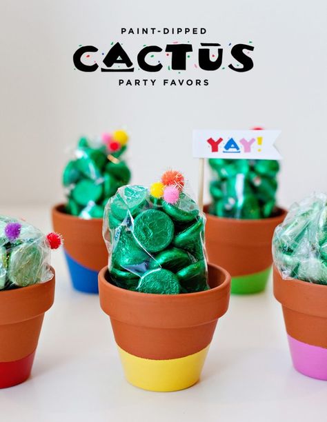 Paint-Dipped Cactus Party Favors (Tutorial) Cactus Party Favors, Fiesta Party Favors, Fiesta Bridal Shower, Mexican Fiesta Party, Fiesta Birthday Party, Fiesta Theme Party, Cactus Party, Mexican Party Theme, Taco Party