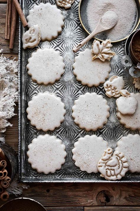 Iced Chai Spice Sugar Cookies - Curly Girl Kitchen Vanilla Bean Icing, Coffee Sugar Cookies, Christmas Cookie Icing, Spice Cookie Recipes, Maple Leaf Cookies, Spice Sugar Cookies, Vanilla Sugar Cookies, Holiday Baking Christmas, Iced Chai