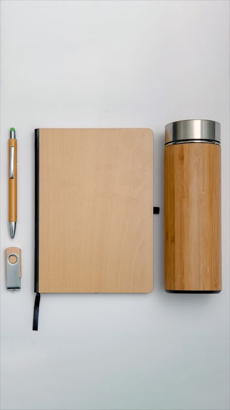 This gift box contains items made with bamboo. The gift hamper includes
An insulated bamboo bottle
A bamboo cover recycled paper notepad
Bamboo pen
8GB Pen drive Bamboo Bottle, Bamboo Gifts, Bamboo Pen, Company Gifts, Stationary Design, Gift Kit, Pen Drive, Employee Gifts, Eco Friendly Gifts