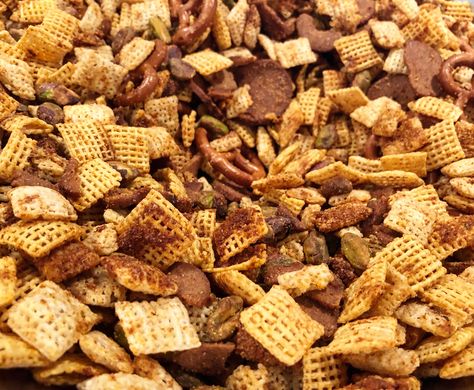 Chex mix in 30 minute in your Instant Pot! #food #recipes #fun #snacks #chexmix #instantpot #healthysnacks #creative #chex Instant Pot Chex Mix Recipes, Chex Mix In Instant Pot, Instapot Snack Recipes, Instant Pot Snack Recipes, Instant Pot Snacks, Crockpot Foods, Chex Party Mix, Whole 30 Snacks, Pot Food