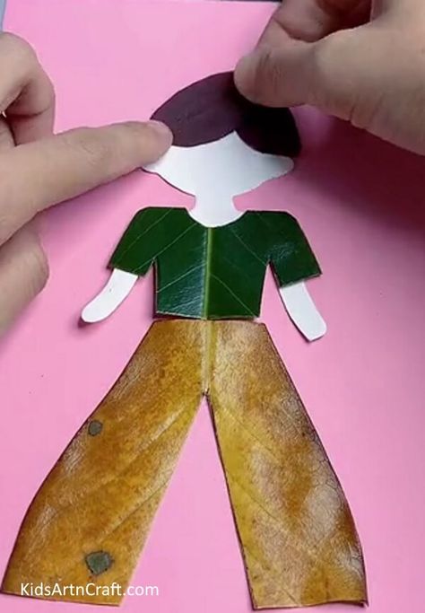 Simple Fall Leaf Boy Craft Tutorial For Kids Check more at https://www.kidsartncraft.com/simple-fall-leaf-boy-craft-tutorial-kids/ Leaf People Craft For Kids, Boy Craft, Leaf People, People Craft, Boy Diy, Leaf Crafts, Crafts For Boys, Fall Leaf, Craft Tutorial