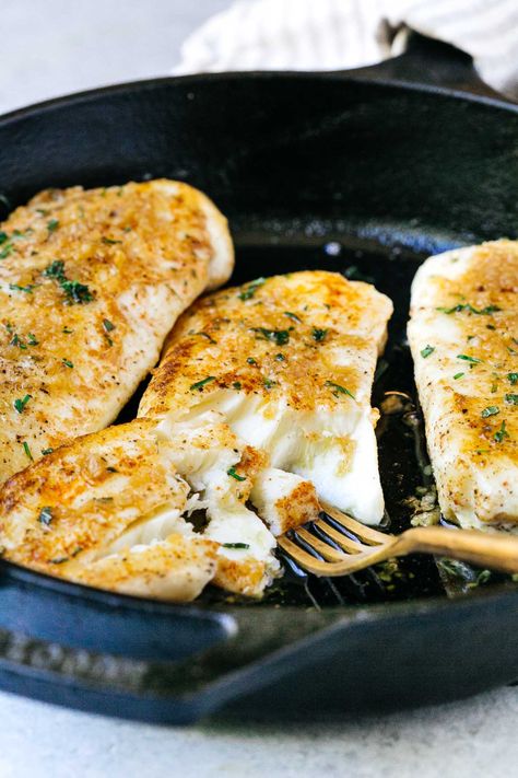 Light, flakey, and moist, you are going to love this Garlic Butter Halibut Fish Recipe. It’s so easy to make with only a few simple ingredients. lowcarb, gluten free, and keto friendly, this easy fish recipe cooks up quickly, making it the perfect weeknight meal! #garlicbutterhalibut #halibutrecipe #fishrecipe Garlic Butter Halibut Recipe, Veggie Breakfast Casserole, Halibut Recipes Baked, Halibut Fishing, Seared Fish, Halibut Recipes, Lamb Chop Recipes, Easy Fish Recipes, Fish Recipe