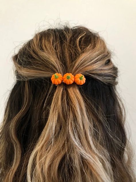 Pumpkin Handmade Hair Clip Barrette Fall Hair Accessory - Etsy Hair Clip Barrette, Halloween Hair Accessories Diy, Diy Halloween Hair Accessories, Fall Accessories Jewelry, Pumpkin Accessories, Cute Halloween Hair Accessories For Party, Fall Hair Accessories, Hairstyle Girls, Ghost Hair Clip