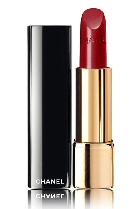 20 Best Red Lipsticks of 2020 - Most Popular and Iconic Red Lipsticks Iconic Red Lipstick, Lipstick Quotes, Red Lipstick Quotes, Red Lipstick Shades, New Makeup Ideas, Best Red Lipstick, Red Lip Makeup, Homemade Remedies, Lip Colour