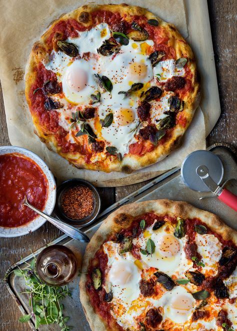 The Key to a Very Good Brunch Pizza: ‘Nduja | Any respectable brunch pizza has runny eggs on it, but ours goes one better with ‘nduja, a cured, spicy spreadable salumi from Calabria. Specialty Pizza Recipes, Pizza Fusion, Egg On Pizza, Nduja Pizza, Pizza Nduja, Personal Breakfast Pizza, Eggs Benedict Pizza, Nduja Recipe, Naan Breakfast Pizza Eggs