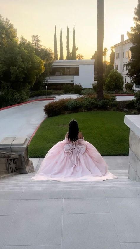 Pink Quinceanera Aesthetic, 15th Photoshoot Ideas, Quince Dress Photoshoot, Latina Quince, Pink Quinceanera Ideas, 15 Photoshoot Ideas, Quinceañera Aesthetic, Pink 15 Dresses Quinceanera, Quinceanera Aesthetic