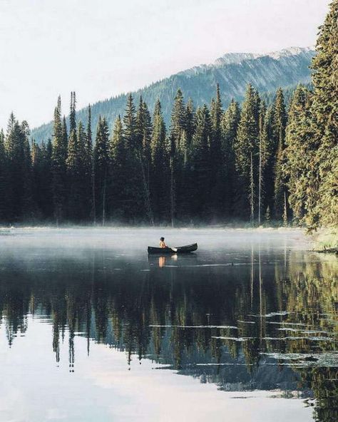 Rise and Shine (25 Photos) - Suburban Men Go Camping, Misty Lake, Ponds, Free Nature, Canoes, Canoe And Kayak, Canoeing, Kayaks, Wanderlust Travel