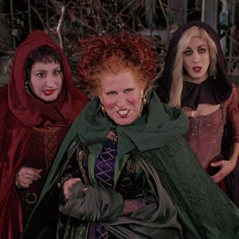 Freeform Just Released Its ‘31 Nights of Halloween’ Schedule With All Your Favorite Movies Hocus Pocus Cast, Hermanas Sanderson, Witches Flying, 31 Nights Of Halloween, Hocus Pocus 1993, Kathy Najimy, Hocus Pocus Movie, Sarah Sanderson, Hocus Pocus 2