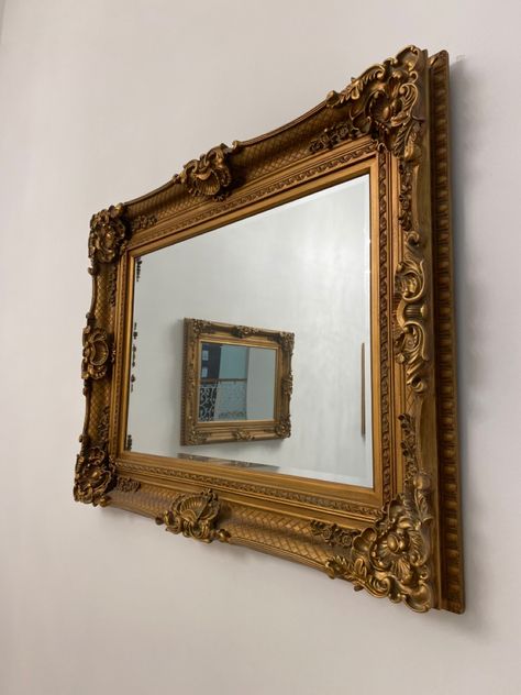 Old Aesthetic, Mirror Aesthetic, Luxury Mirrors, Aesthetic Mirror, Room Aesthetics, Antique Mirror, Room Aesthetic, Luxury Interior, Luxury Furniture