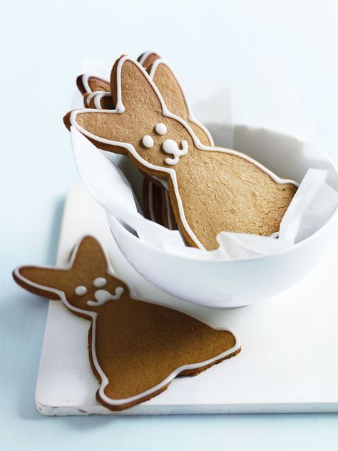 Gingerbread Easter Bunnies | Donna Hay Donna Hay Recipes, Sticky Date Pudding, Healthy Easter, Easter Entertaining, Easter Lunch, Donna Hay, Easter Baking, Easter Bunnies, Baking Mix