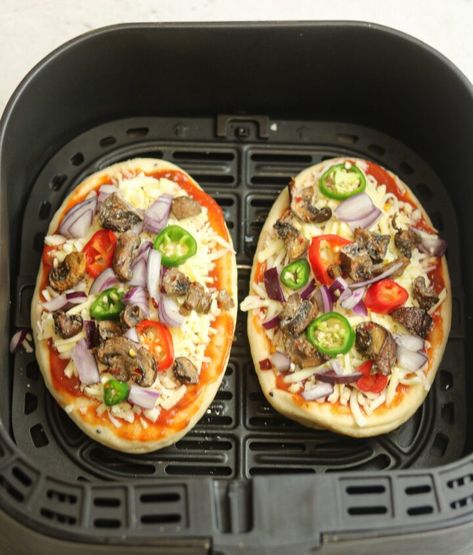 Air Fryer Naan Pizza - My Delicious Cravings Air Fryer Naan, Pizza In Air Fryer, Air Fryer Recipes Uk, Pizza Naan, Budget Bites, Air Fryer Recipes For Beginners, Air Fryer Recipes Snacks, Weekend Food, Naan Pizza