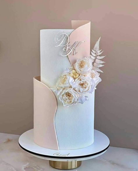 2024 Cake, Fancy Wedding Cakes, Dummy Cake, Cake Design Inspiration, Beautiful Cake Designs, Cake Decorating With Fondant, Elegant Birthday Cakes, Classic Wedding Cake, Dream Wedding Cake