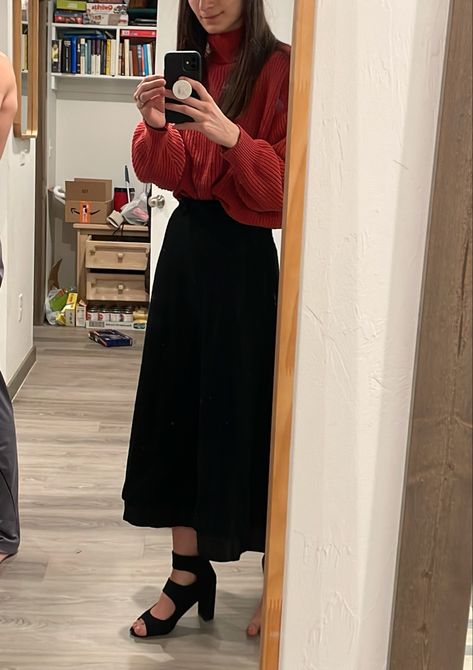 Turtleneck And Long Skirt, Long Skirt And Turtleneck Outfit, Turtleneck And Long Skirt Outfit, Black Skirt And Turtleneck Outfit, Long Dark Skirt Outfit, Big Sweater Long Skirt Outfit, Turtle Neck And Long Skirt Outfit, Turtle Neck With Long Skirt, Skirt And Turtleneck Outfit