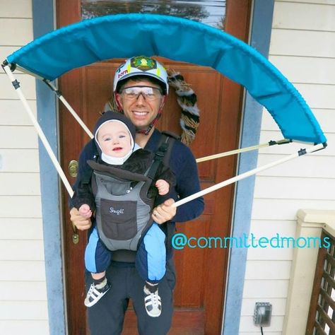 Have a little one you'll need to carry around this Halloween? Here are 25 of our favorite costume ideas for moms and dads that utilize baby carriers! #top5 #topfive #halloween #halloweencostume #costumeideas Baby Carrier Costume, Carnaval Diy, Baby Kostüm, Family Costumes, Family Halloween Costumes, Cute Halloween Costumes, Cute Costumes, Baby Halloween Costumes, First Halloween