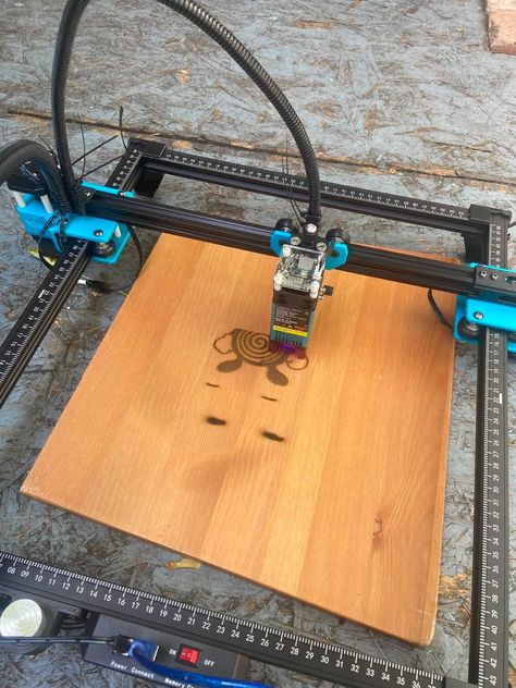 Best Laser Engraving Machine, Laser Engraving Ideas Projects, Diy Laser Engraver, Coaster Projects, Laser Cut Wood Crafts, Laser Machine, Laser Engraving Machine, Cnc Projects, Wood Crafts Diy