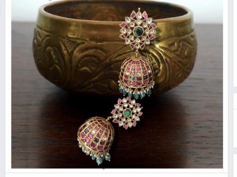 Kundan Buttalu, Gold Buttalu, Big Earrings Gold, Handmade Necklace Designs, Bridal Jewellery Earrings, Bridal Diamond Necklace, Creative Necklace, Indian Jewellery Gold, Antique Gold Jewelry Indian