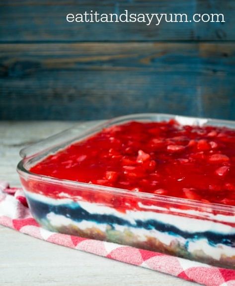 Jello Layers, Dessert With Cream Cheese, Patriotic Jello, Jello Pretzel Salad, Pretzel Dessert, Pretzel Desserts, Jello Dessert, Buckwheat Cake, Strawberry Pretzel Salad