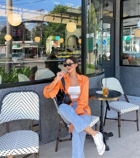 Orange Classy Outfits, Orange Shirt Summer Outfit, Orange Top With Jeans Outfit, Orange Shirt Outfit Women, Orange Button Down Shirt Outfit, Orange Button Up Shirt Outfit, Sando Top Outfit, Orange Spring Outfit, Orange Blouse Outfit