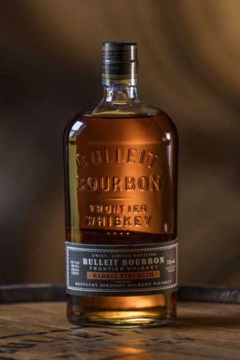 Bulleit Bourbon, Cocktail Drinks Alcoholic, Whisky Drinks, Coffee With Alcohol, Moonshine Recipes, Bourbon Drinks, Liquor Drinks, Whisky Bottle, Home Brewing Beer