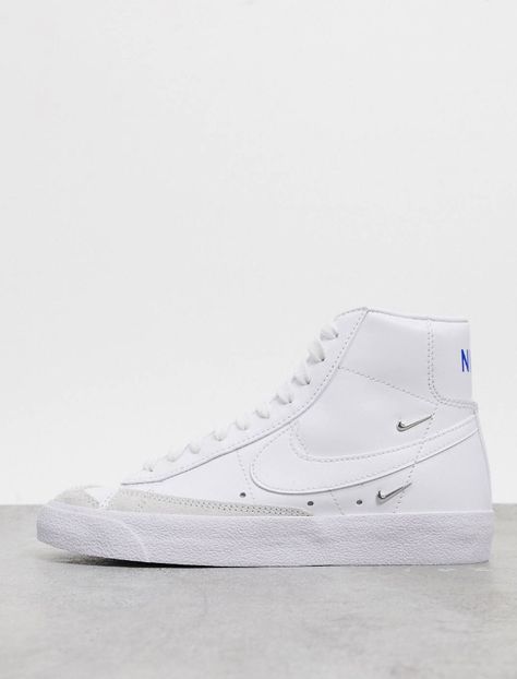 Nike Blazers, Nike Converse, Trendy Shoes Sneakers, Pretty Shoes Sneakers, Nike Blazer Mid 77, Nike Blazer Mid, Converse Style, Nike Blazers Mid