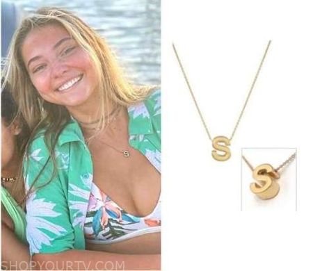 Outer Banks 2x05 Fashion, Clothes, Style and Wardrobe worn on TV Shows | Shop Your TV Sara Cameron Jewelry, Sarah Cameron Jewelry, Sarah Cameron Necklace, Outer Banks Sarah Kie Outfits, Outer Banks Aesthetic Outfits Sarah, Sarah Necklaces Outer Banks, Outfits Inspired By Kiara From Outer Banks, Outer Banks Inspired Outfits Sarah, Beach Style Outfit