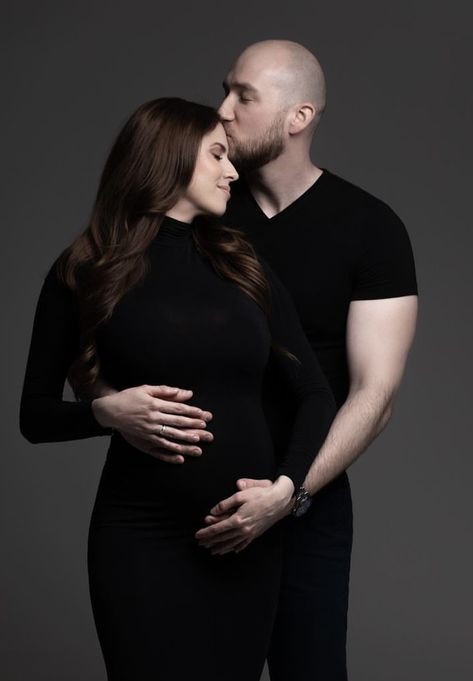 Maternity Photos Black Dress Couple, Maternity Photo With Husband, Maternity Photography Black Dress, Couple Pregnancy Pictures, Couple Maternity Poses, Studio Maternity Shoot, Maternity Studio Photoshoot, Studio Maternity Photos, Maternity Photography Poses Couple