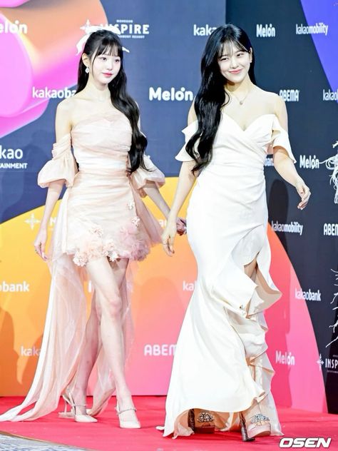 Korean Red Carpet Dress, Melon Music, Red Carpet Outfits, Girls' Generation, Red Carpet Dresses, Kpop Outfits, Just Girly Things, Music Awards, Celebrities Female