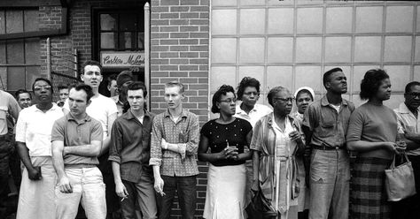 Steve Schapiro’s rarely seen photographs of the historic march. Steve Schapiro, Selma March, History Essay, Dr Martin Luther King Jr, History Events, Dr Martin Luther King, Civil Rights Leaders, Long Road, Civil Rights Movement