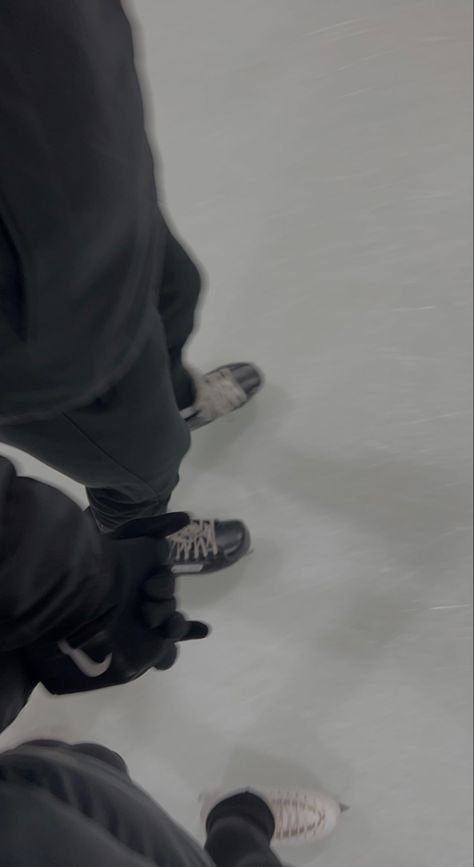 Ice Skating Rink, Skating Aesthetic, Hockey Life, Aesthetic Boy, Boyfriend Goals, Teen Boy, Figure Skater, Ice Hockey, Ice Skating