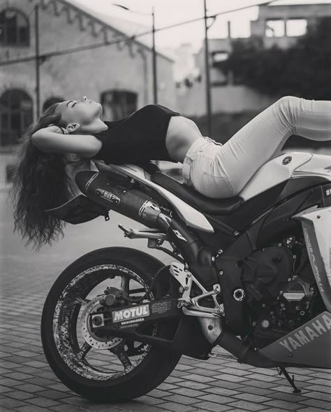 Motorcycle Photoshoot, Motorcycle Shoot, Motorcycle Photo Shoot, Motorcycle For Women, Biker Photography, Moto Girl, Biker Photoshoot, Motorcycle Photography, Female Biker