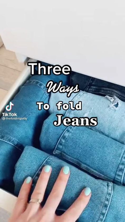 Packing Hacks Clothes, Clothes Organization Diy, Seni Dan Kraf, Diy Clothes And Shoes, Organisation Hacks, Diy Fashion Hacks, Everyday Hacks, Diy Clothes Life Hacks, Kraf Diy