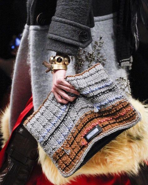 When you love #knitting the obvious essential accessory is a @Prada #knit handbag 😍 #knitspo #knittersofinstagram #knittingaddict #prada Lv Bags, Prada Handbags, Knitting Accessories, Crochet Handbags, Knit Fashion, Crochet Accessories, Fall 2017, Knitting Inspiration, Knitted Bags